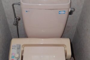 兵庫県加古郡播磨町へトイレの水漏れ修理に伺いました