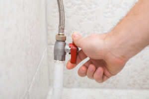 トイレの止水栓が回らなくなってしまった際の原因や対処法とは？